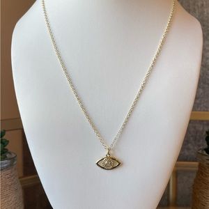18 inch gold plated necklace with trendy eye pendant